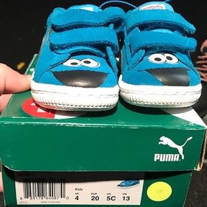Sesame street kid pumas size 4 never worn